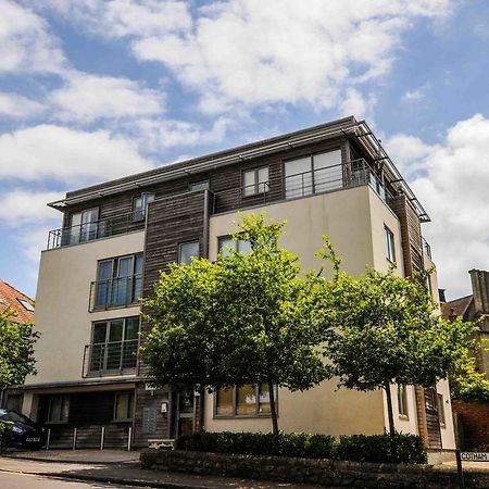 Your Stay Bristol Cotham Lawn Exterior photo
