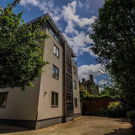 Your Stay Bristol Cotham Lawn Exterior photo