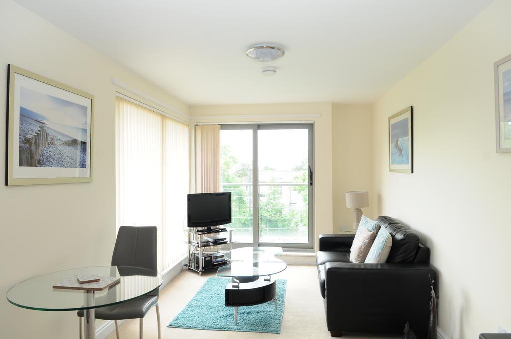 Your Stay Bristol Cotham Lawn Exterior photo