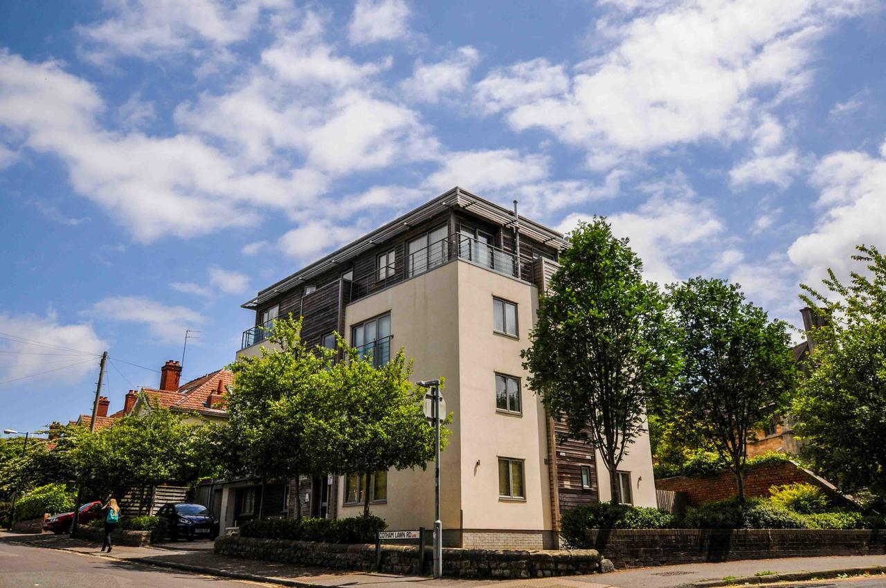 Your Stay Bristol Cotham Lawn Exterior photo